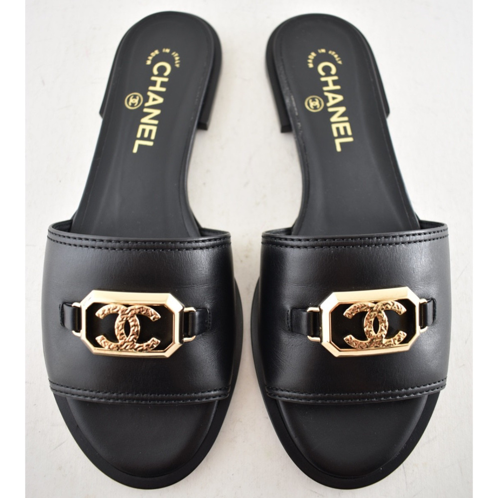 Chanel 23B Black Shiny Calfskin Leather Gold CC Logo Mule Slides Sandals Flat 38 - Picture 12 of 16